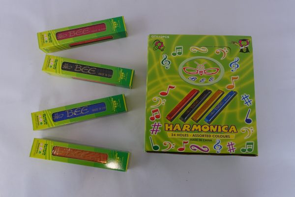 Harmonica L