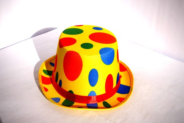 spot top hat
