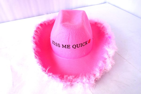 Kiss Me Quick cowboy hat