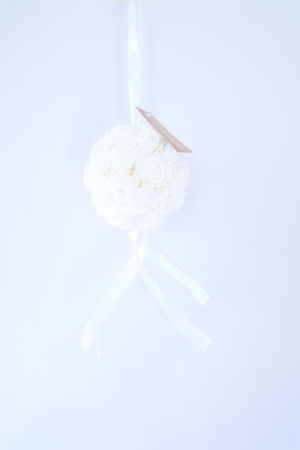 wedding flower ball with pearl