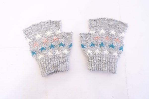 Kids Fingerless Gloves (star) - Image 2