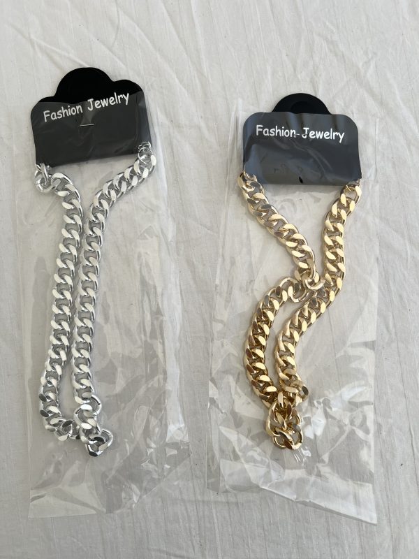 metal gold necklace