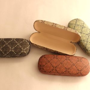 G Character Glass Box